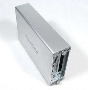 HighPoint RocketStor 6661A-NVMe review_03076_DxO