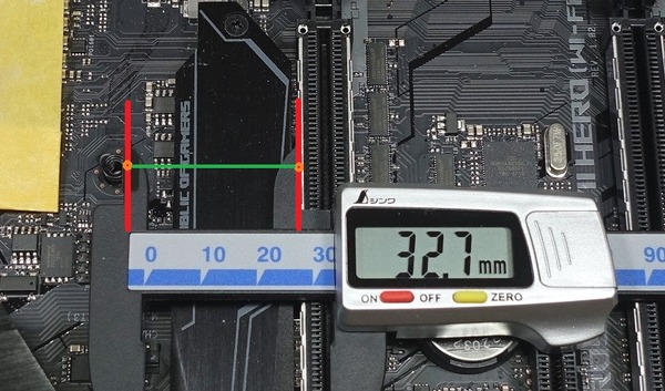 PCIE-Space_AMD AM4_ASUS ROG CROSSHAIR VII HERO