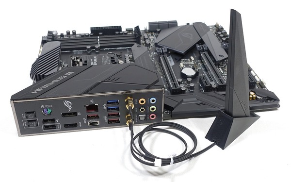 ASUS ROG MAXIMUS XI HERO (WI-FI) review_03100_DxO