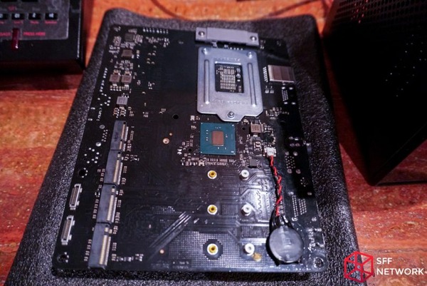 ASRock-Z270M-STX-MXM-back-810x541