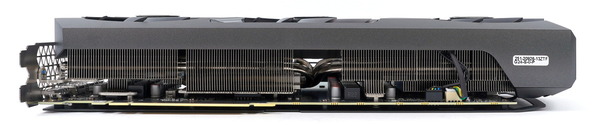 ZOTAC GAMING GeForce RTX 3090 AMP Extreme Holo review_05453_DxO