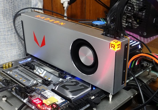 RX Vega 64の性能をAdrenalin EditionとCrimson ReLiveで比較