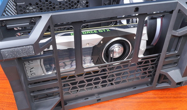 Fractal Design Torrent Nano review_04395_DxO