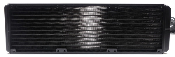 Thermaltake Floe Riing RGB 360 TR4 Edition review_05205_DxO