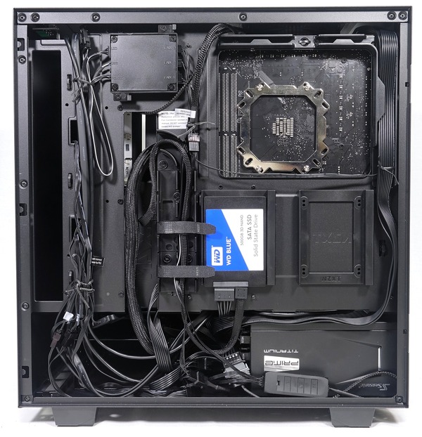 NZXT H500i review_06991_DxO