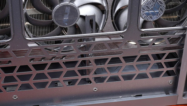 Fractal Design Torrent Nano review_04397_DxO