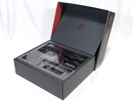 ASUS ROG CROSSHAIR VII HERO (Wi-Fi) review_05718_DxO