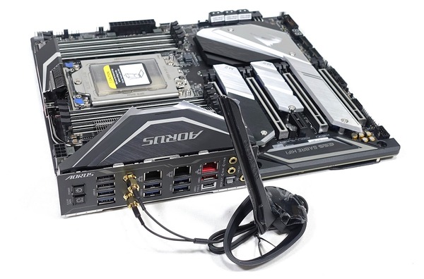 GIGABYTE X399 AORUS XTREME review_02134_DxO