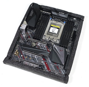 ASRock X399 Phantom Gaming 6 review_07746_DxO