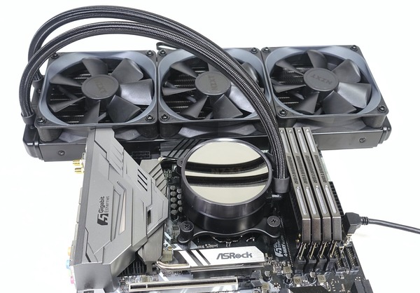NZXT KRAKEN X72 review_05045