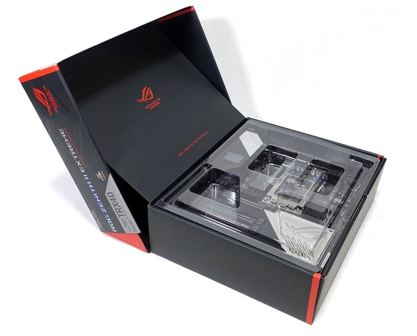 ASUS ROG Zenith II Extreme review_04214_DxO