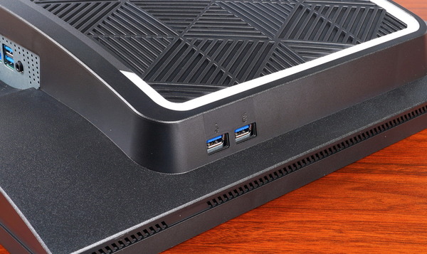Acer Predator XB323QK NV review_04275_DxO