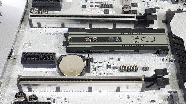 MSI X370 XPOWER GAMING TITANIUM05529