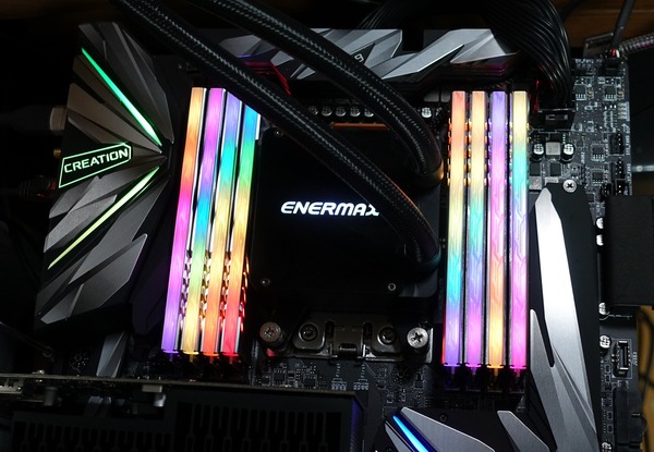 GIGABYTE AORUS RGB Memory review_01863