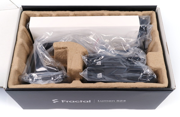 Fractal Design Lumen S24 review_07984_DxO