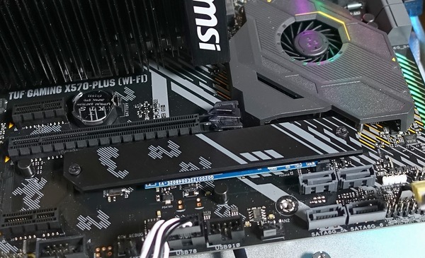 ASUS TUF GAMING X570-PLUS (WI-FI) review_00360_DxO