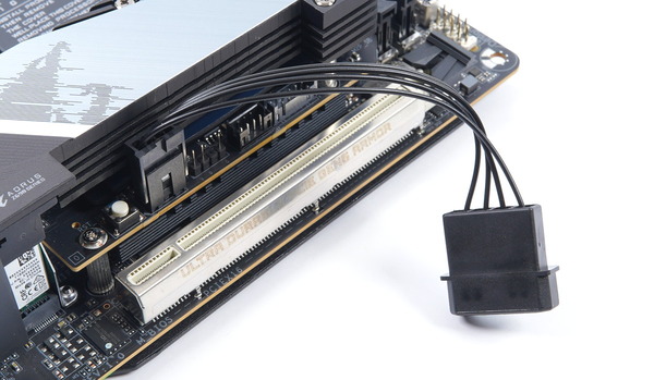 GIGABYTE Z690I AORUS ULTRA DDR4 review_02196_DxO