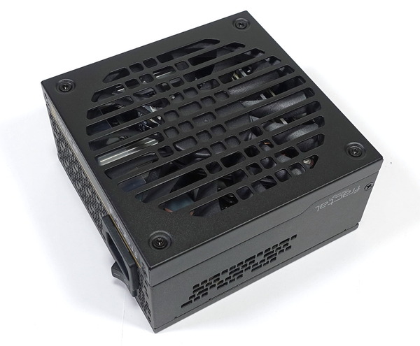 Fractal Design Ion SFX 650G review_02651_DxO