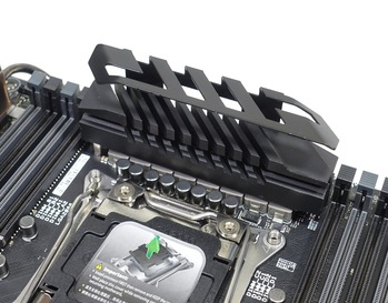 ASUS ROG RAMPAGE VI EXTREME review_02824