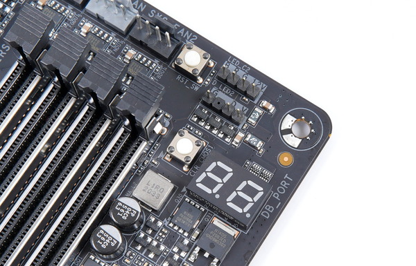 GIGABYTE Z590 AORUS ULTRA review_02495_DxO